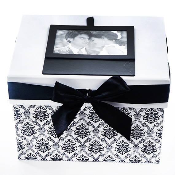 Keepsake Box Black/White 8x12in